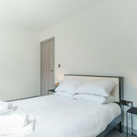 Modern 1 Bedroom Apartment In Preston Centre Dış mekan fotoğraf