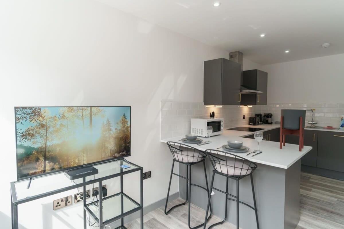 Modern 1 Bedroom Apartment In Preston Centre Dış mekan fotoğraf