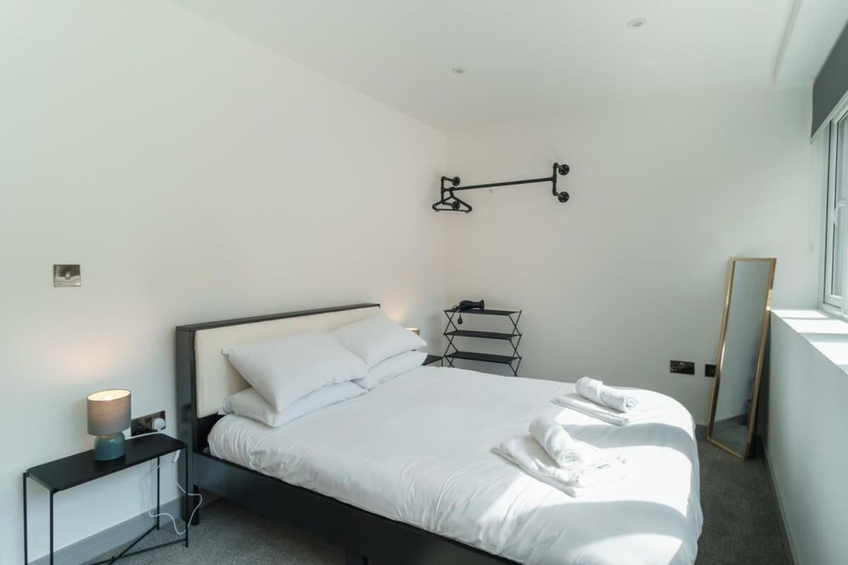 Modern 1 Bedroom Apartment In Preston Centre Dış mekan fotoğraf