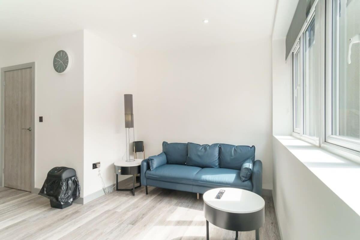 Modern 1 Bedroom Apartment In Preston Centre Dış mekan fotoğraf