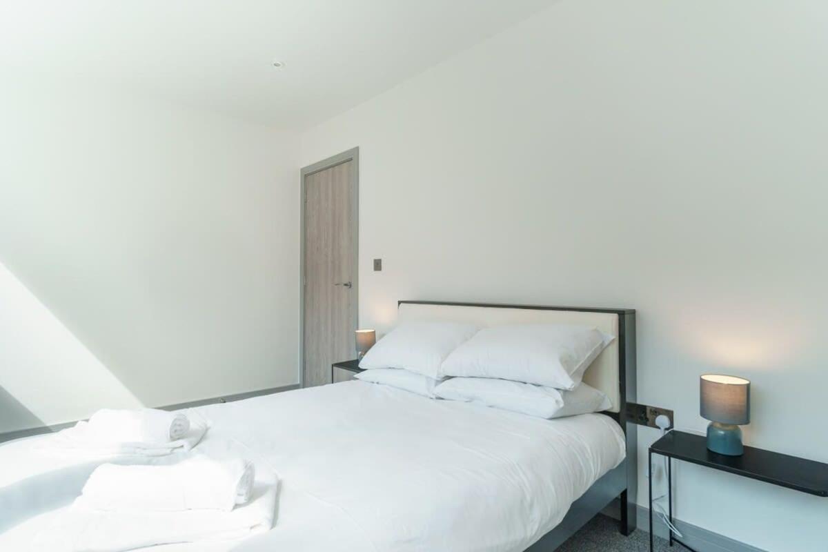 Modern 1 Bedroom Apartment In Preston Centre Dış mekan fotoğraf